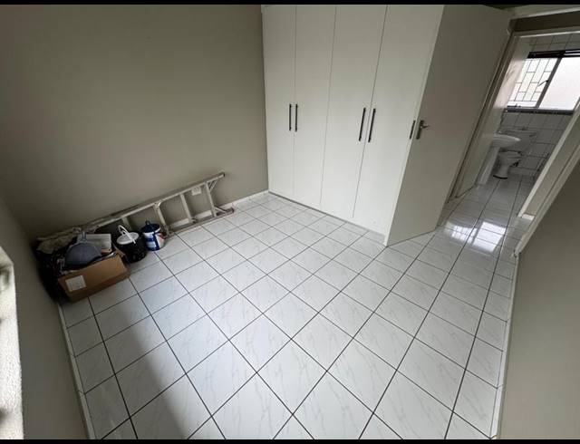 2 BEDROOM TOWNHOUSE FOR SALE IN GLEN MARAIS